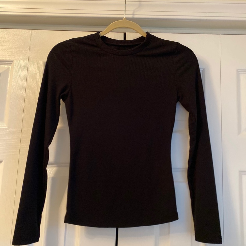 CR Black Longsleeve Top